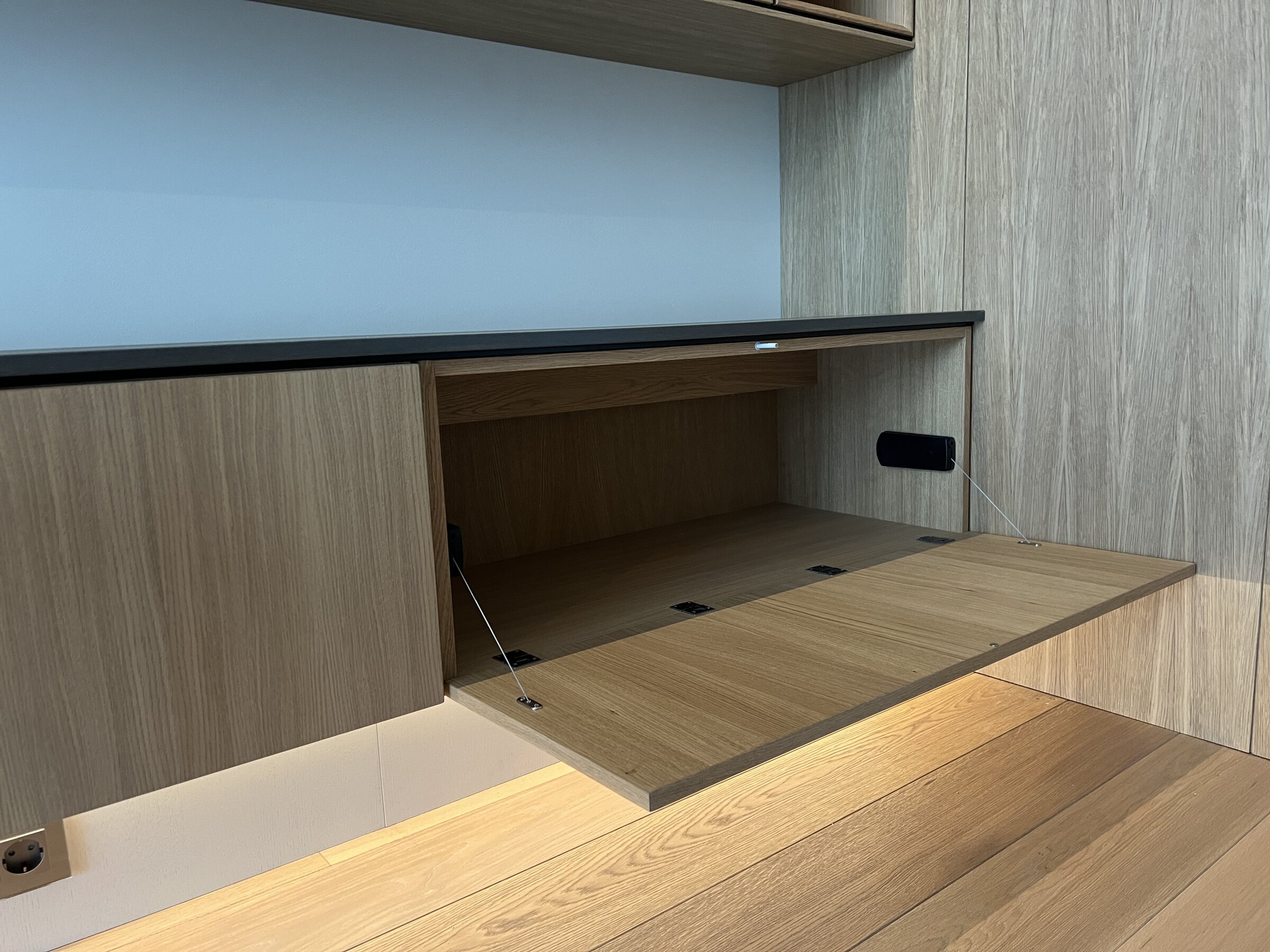 Private residence, Staircase, fitted furniture and architectural joinery — project image 6