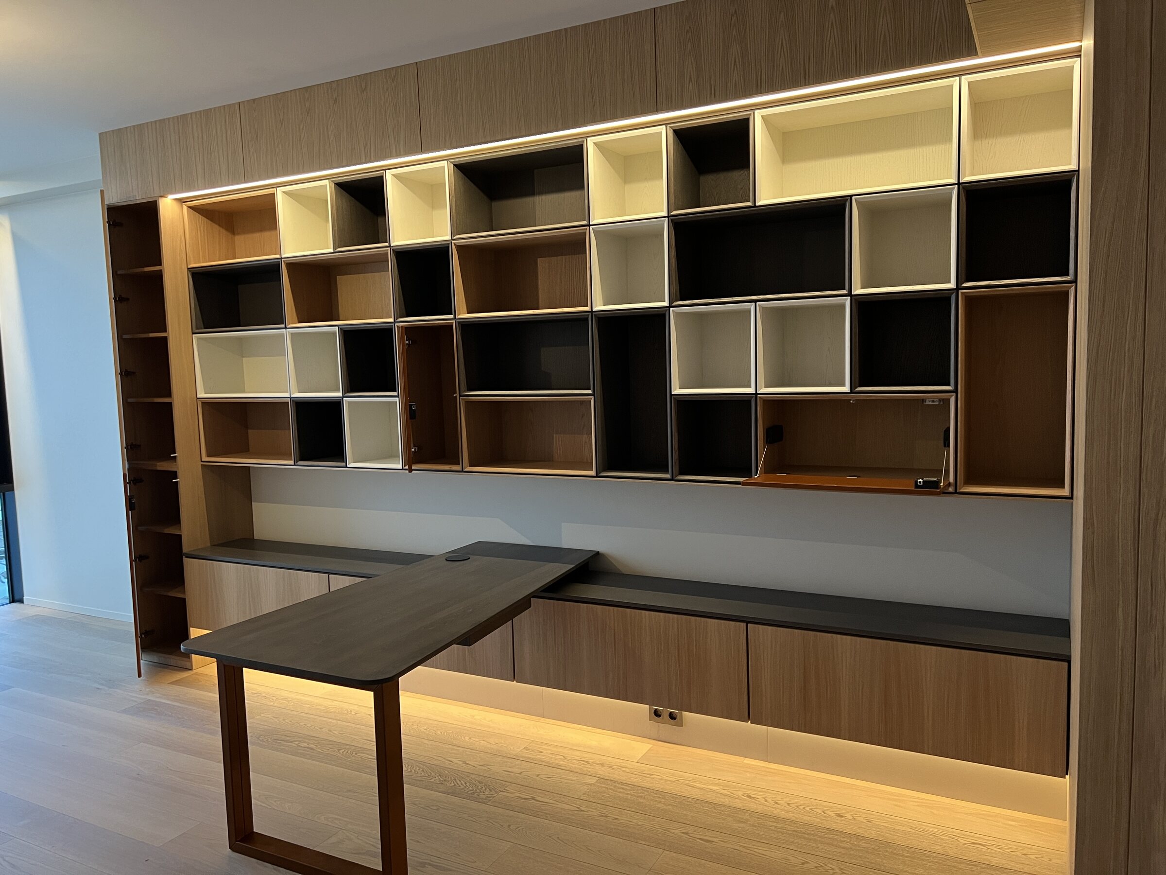Private residence, Staircase, fitted furniture and architectural joinery — project image 2