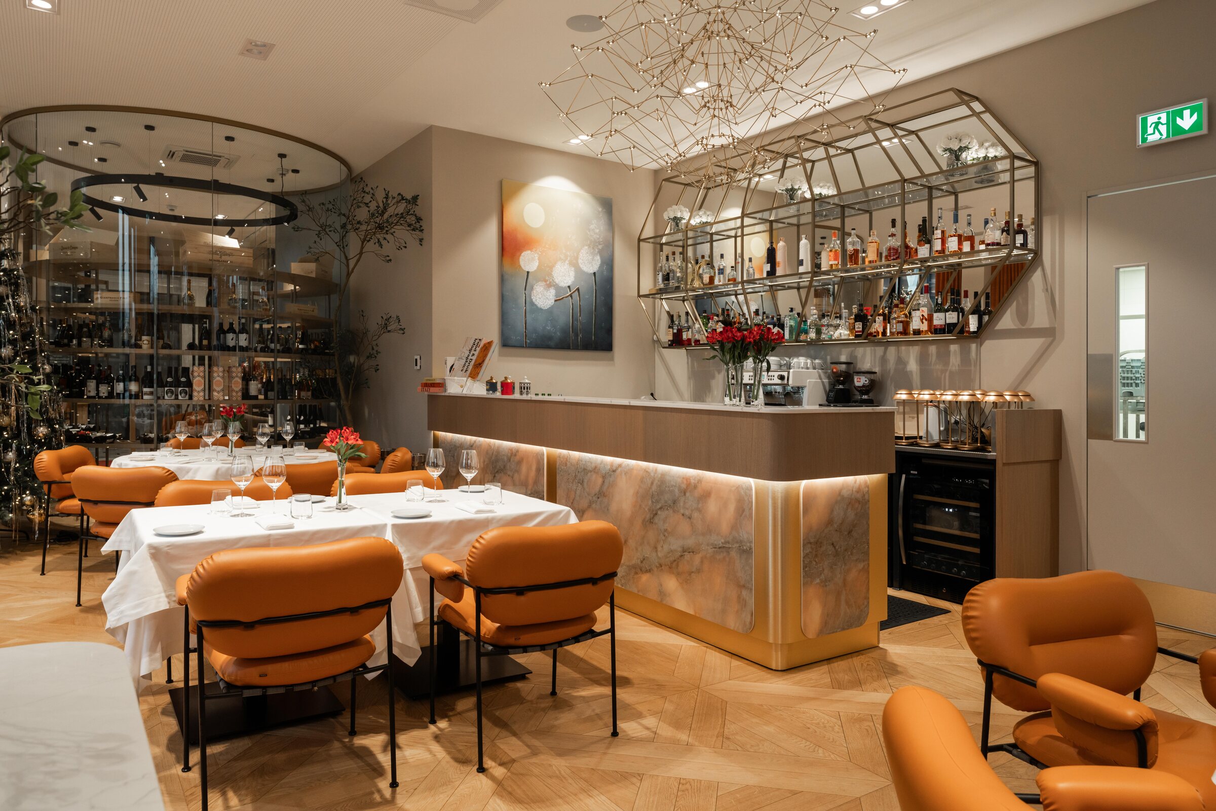 RIVA restaurant, Complete bespoke commercial interior — interior detail