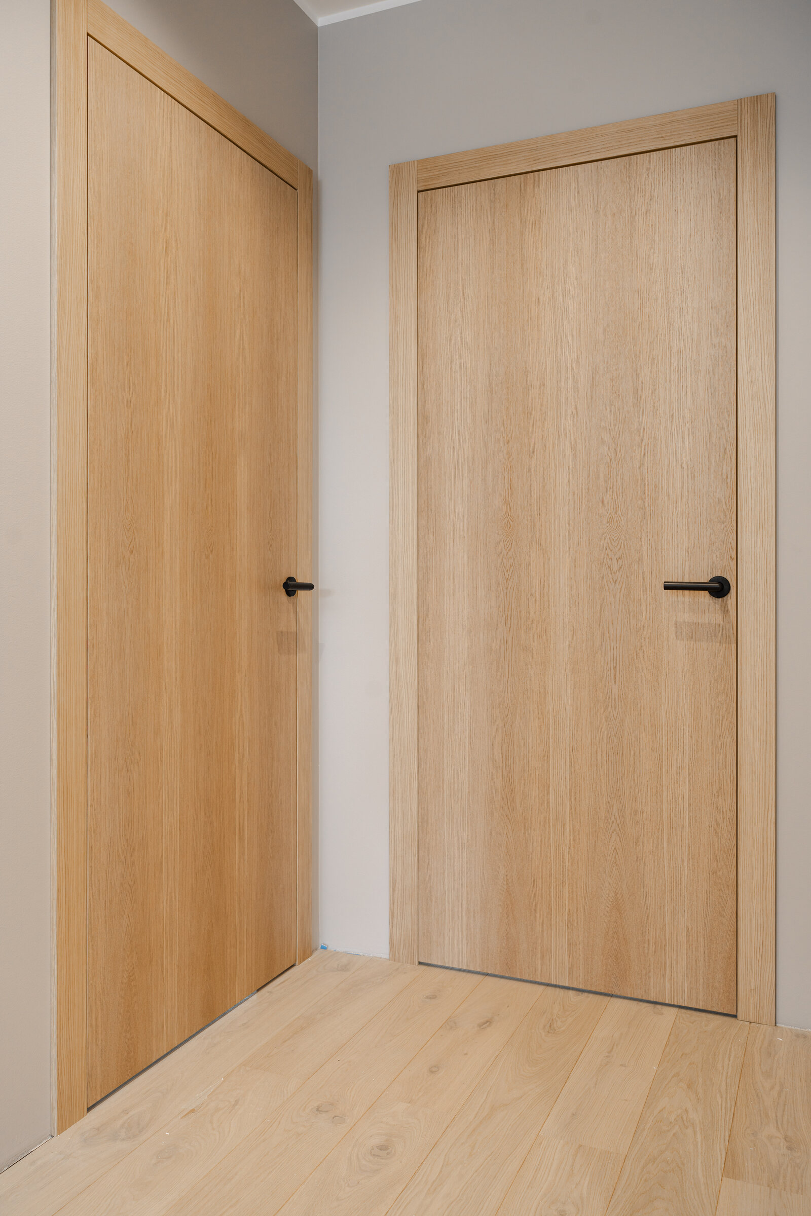 Bespoke oak doors made in Estonia
